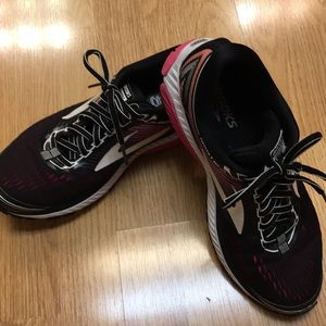 Brooks Ghost 10 Running Shoes size 9.5